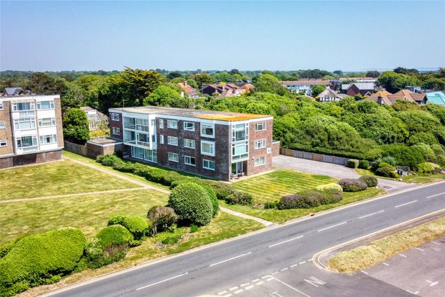 Cliff Road, Milford on Sea... 2 bed apartment for sale