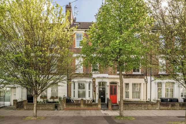 3 bed flat