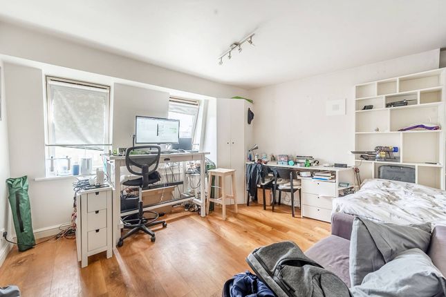 Nevern Square, Earls Court, London, SW5 Studio for sale