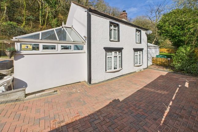 4 bedroom cottage for sale
