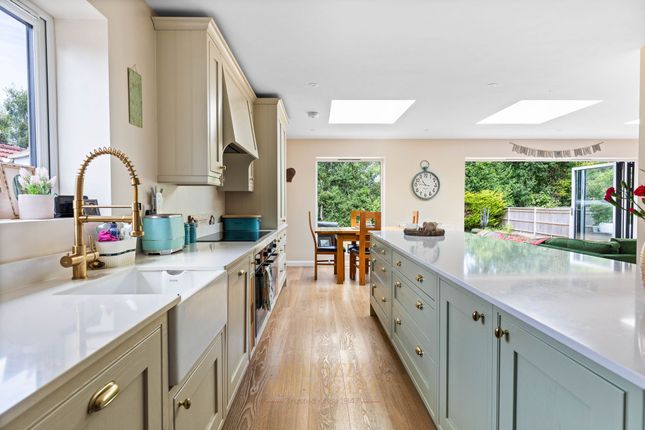 Copthorne Bank, Crawley RH10 4 bed detached house for sale