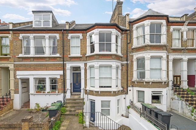 Ommaney Road, London SE14 1 bed maisonette for sale