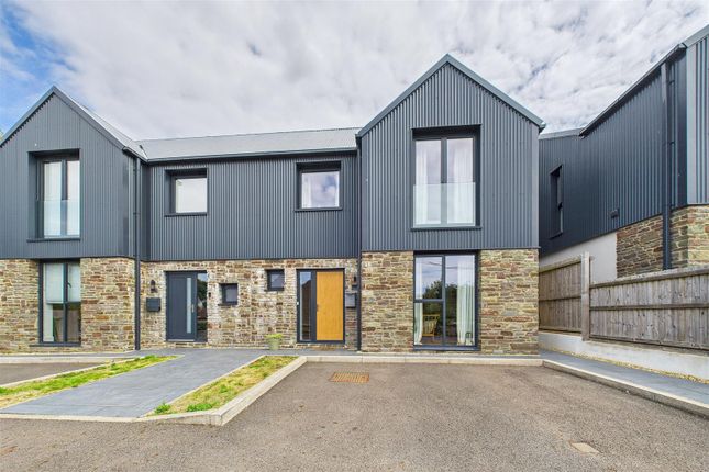 Small development on the outskirts on... 4 bed semi
