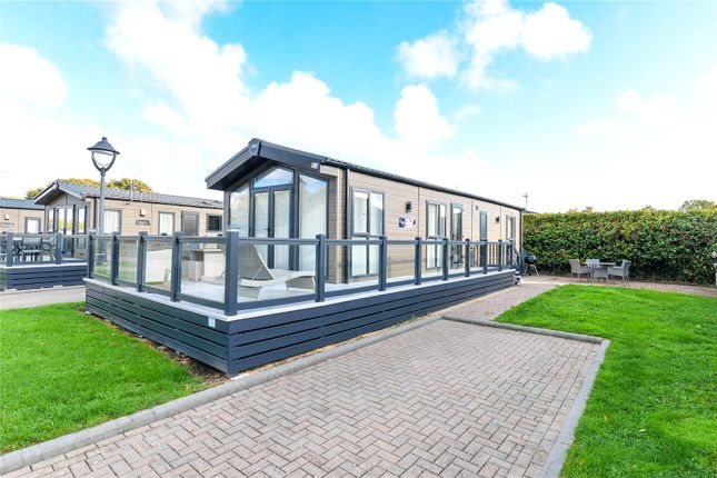 Beech, Hoburne Bashley Holiday Park... 2 bed park home for sale