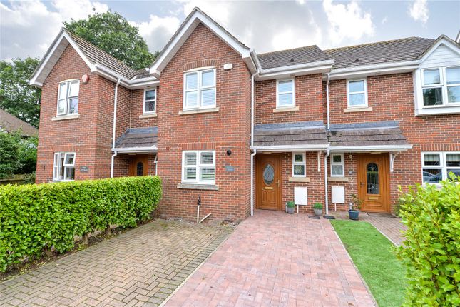 York Avenue, New Milton, Hampshire, BH25 3 bed terraced house for sale