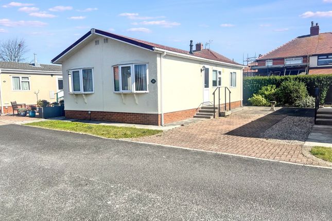 Newlyn Court, Newlyn Avenue, Blackpool 2 bed park home for sale