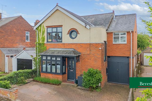4 bed detached house