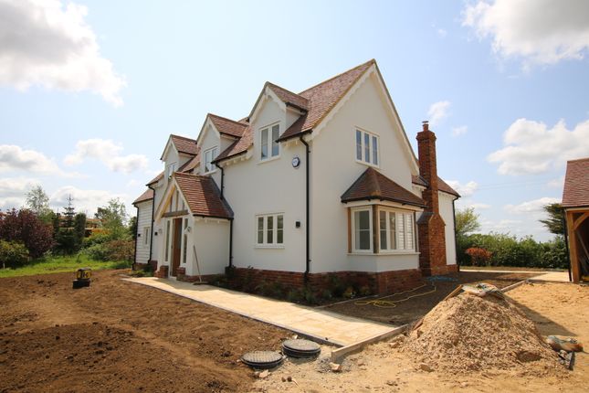 4 bed detached house