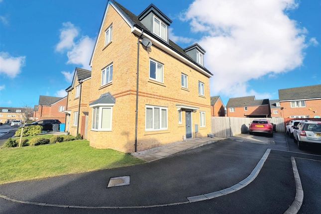 Wimborne Place, Huyton, Liverpool 4 bed detached house for sale