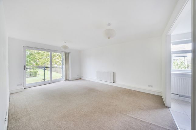 Wallace Close, Uxbridge, Middlesex 2 bed apartment for sale