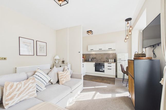 1 bed flat