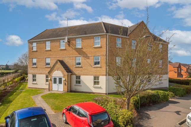 Woodcock Road, Royston SG8 2 bed apartment for sale