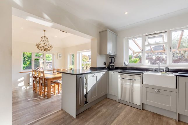 Halfway Street, Sidcup, DA15 4 bed semi