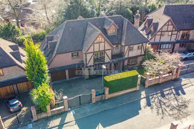 6 bedroom house for sale