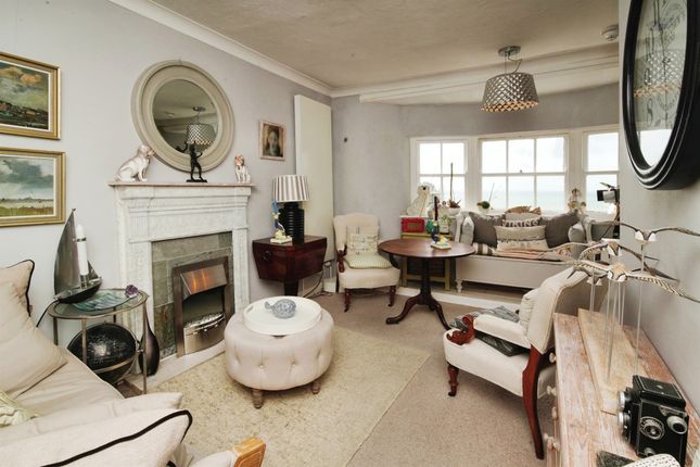 2 bed flat