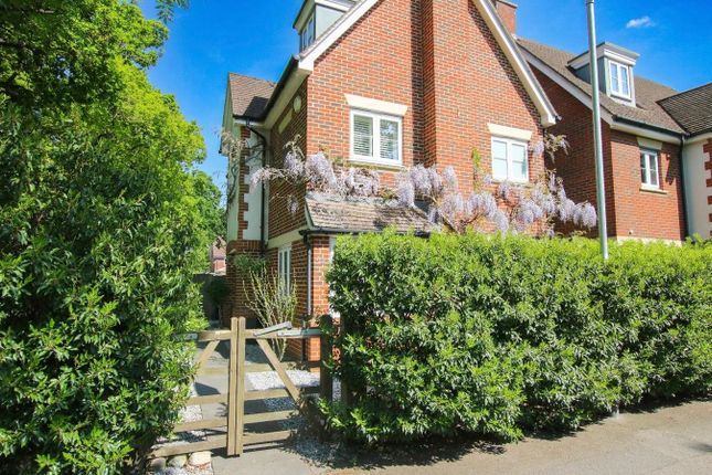Keephatch Road, Wokingham, RG40 4 bed detached house for sale