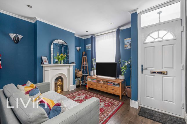 South Croydon CR2 3 bed terraced house for sale