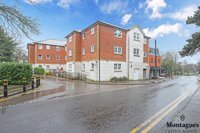 Hemnall Street, Epping, CM16 2 bed apartment for sale