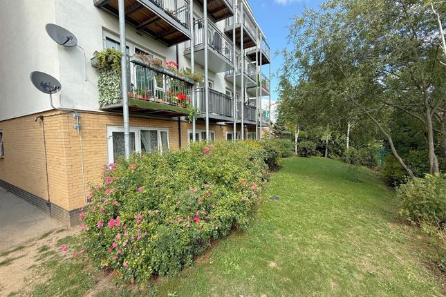 1 bed flat