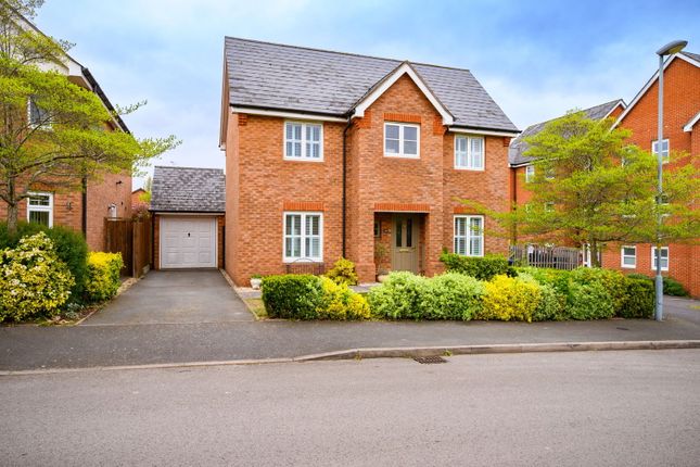 3 bed detached house