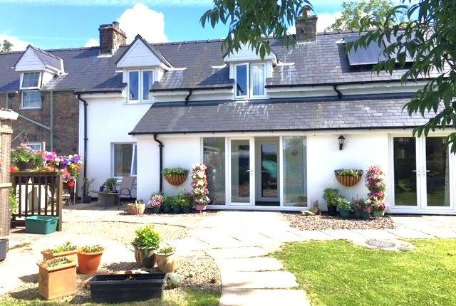 2 bed end terrace house