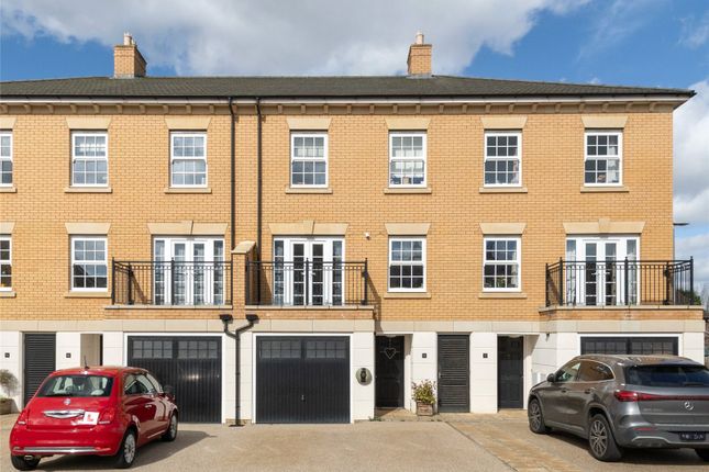 Salmons Yard, Newport Pagnell... 4 bed terraced house for sale