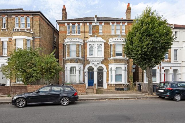 Newlands Park, Sydenham, London SE26 2 bed apartment for sale