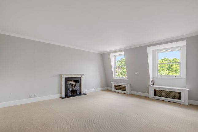 Lennox Gardens, Knightsbridge SW1X 2 bed apartment for sale