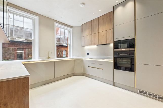 4 bed flat