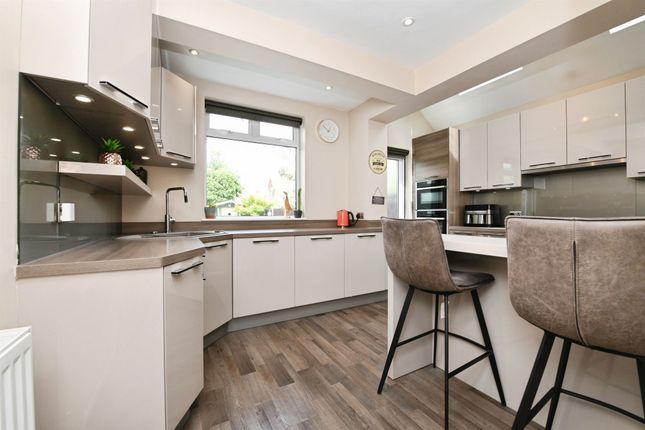 4 bed semi-detached house