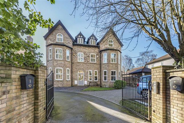 5 bed town house