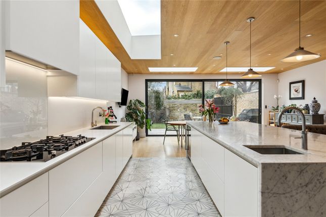 Clapham Common West Side, SW4 6 bed semi