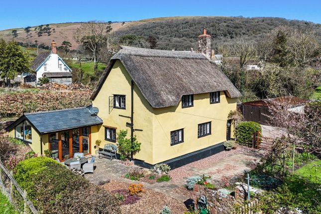 2 bed detached house