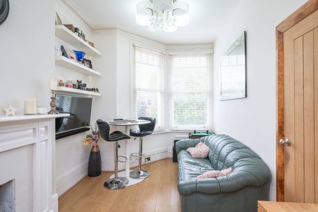 West End Lane, West Hampstead... 1 bed flat for sale