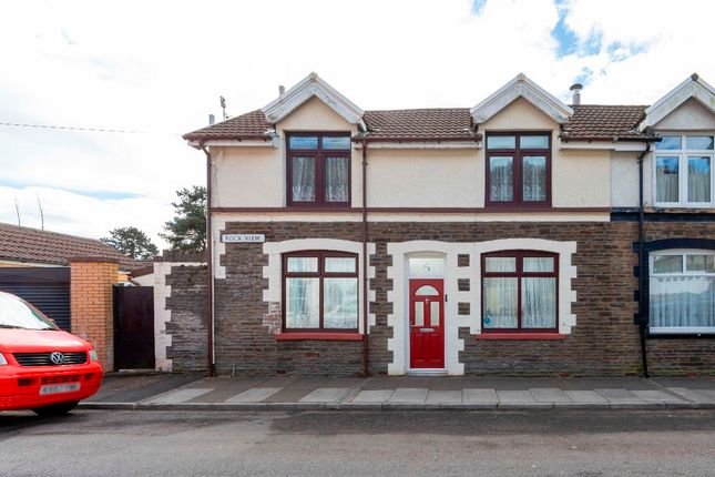 3 bed semi-detached house