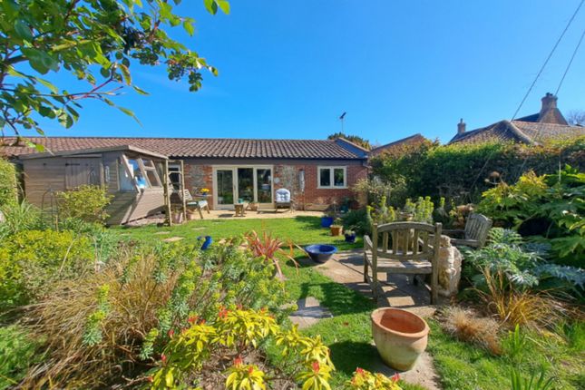 2 bedroom semi-detached bungalow for sale