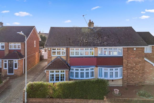 St. Francis Avenue, Gravesend DA12 4 bed semi