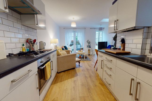 London SE23 2 bed flat for sale
