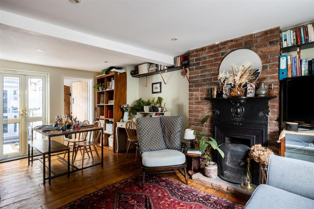 2 bedroom house for sale