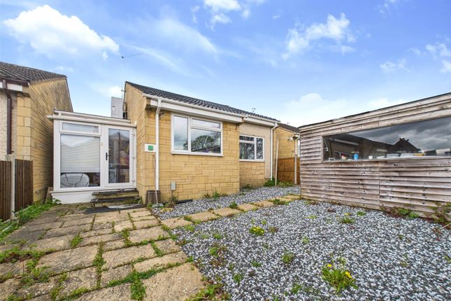 2 bedroom link detached house for sale