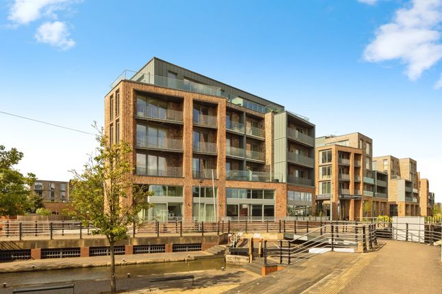 2 bed flat