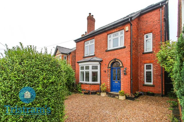 4 bed detached house