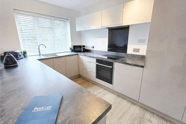 Bournemouth Road, Poole, Dorset, BH14 2 bed apartment for sale