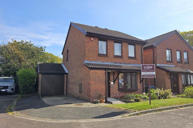 3 bed detached house