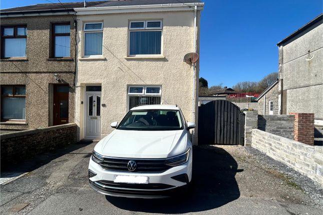 3 bed semi-detached house