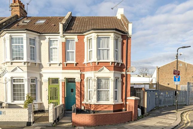 Montague Avenue, London W7 4 bed end of terrace house for sale