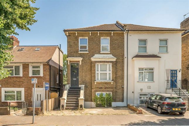 Eastdown Park, London SE13 2 bed flat for sale