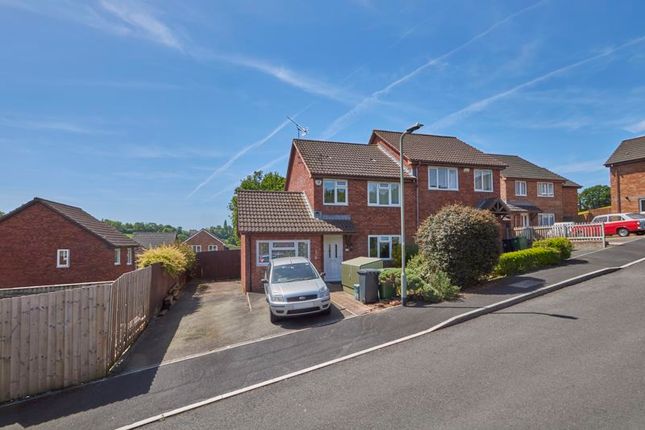 4 bedroom semi-detached house for sale