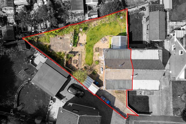 3 bed semi-detached house