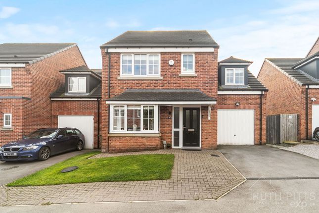 Orchid Drive, Pontefract WF9 3 bed detached house for sale